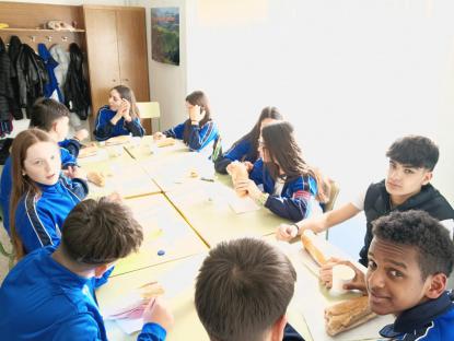 Operacin bocata colaboracion con Manos Unidas - Foto 4
